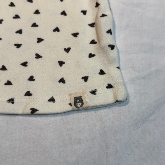 Rabbit + Bear - Organic short sleeve Baby Tee with Heart Print - Picture 3 of 3
